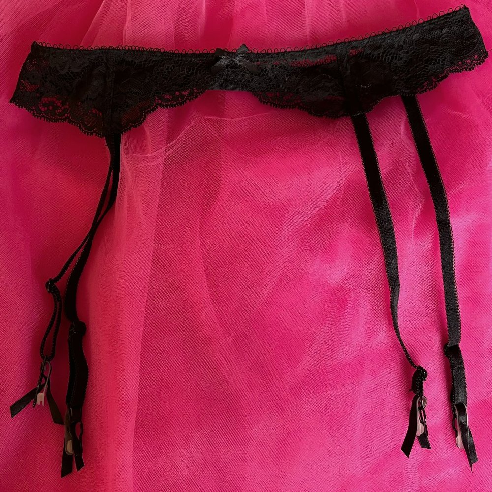 Victoria's Secret Black Garter Belt - XS